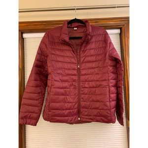 NWOT Old Navy Jacket XL frost free, packable puffer